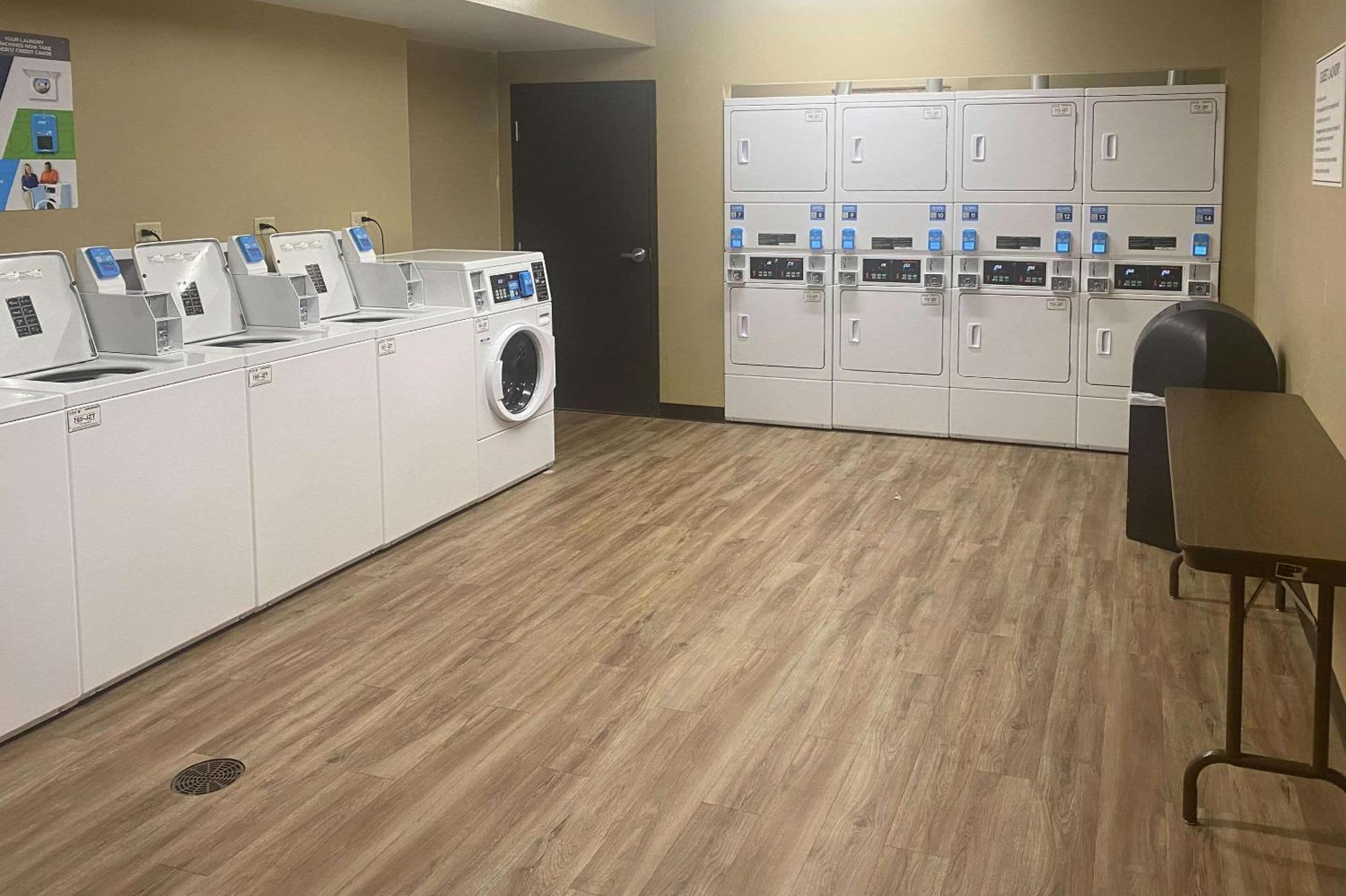 Suburban Studios Arlington Heights Elk Grove Εξωτερικό φωτογραφία
