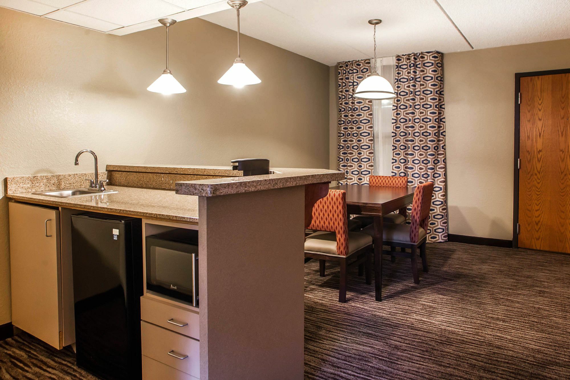 Suburban Studios Arlington Heights Elk Grove Εξωτερικό φωτογραφία